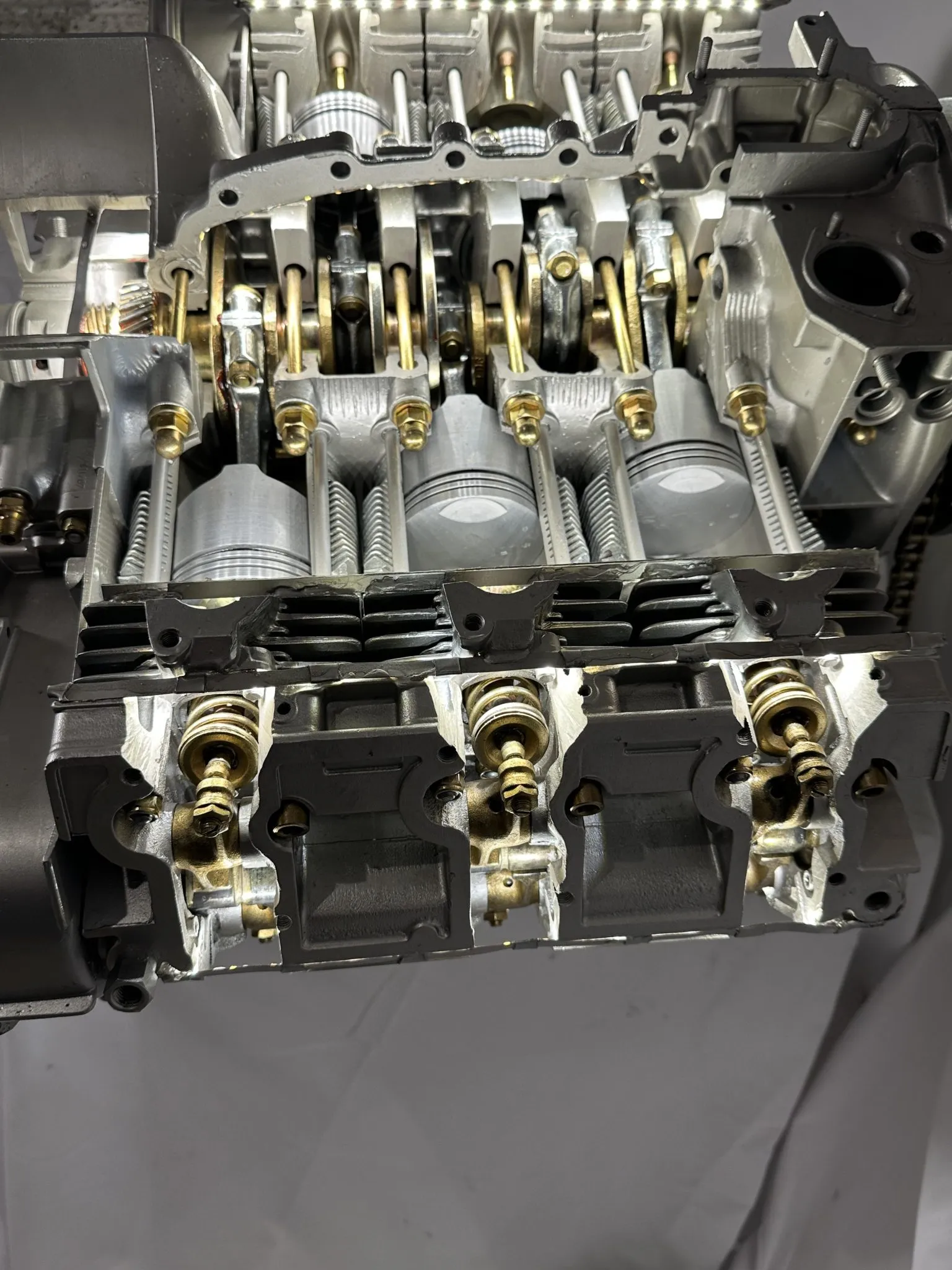 Porsche 911 Flat-Six Engine Kinetic Display - Image 12