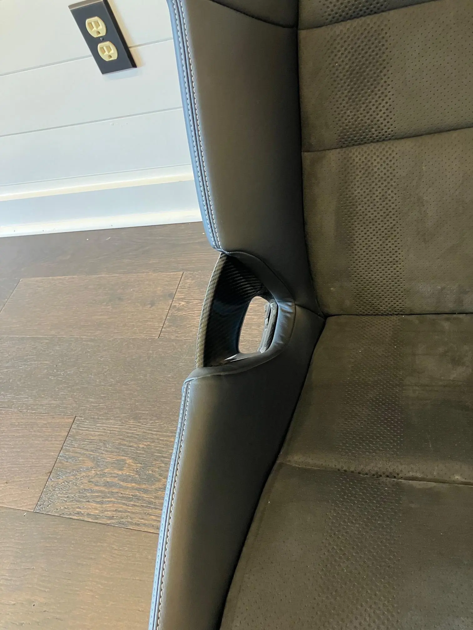 Porsche 991 Lightweight Bucket Seats - Image 41