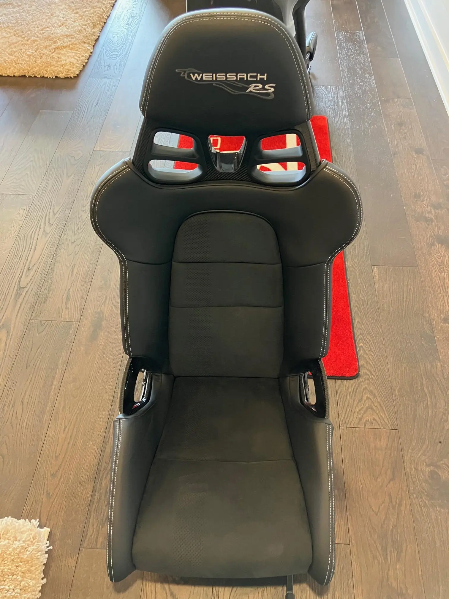 Porsche 991 Lightweight Bucket Seats - Image 7