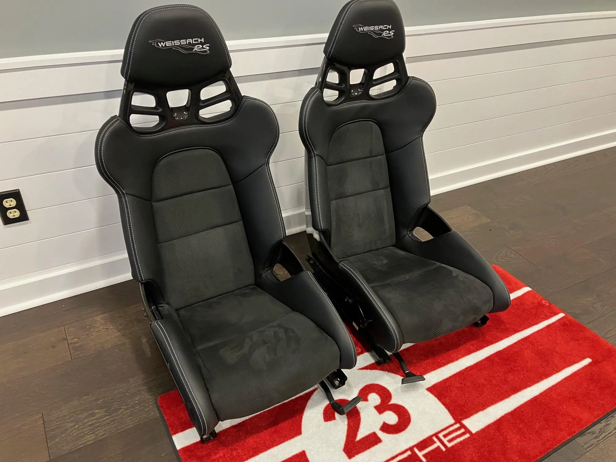 Porsche 991 Lightweight Bucket Seats - Image 19