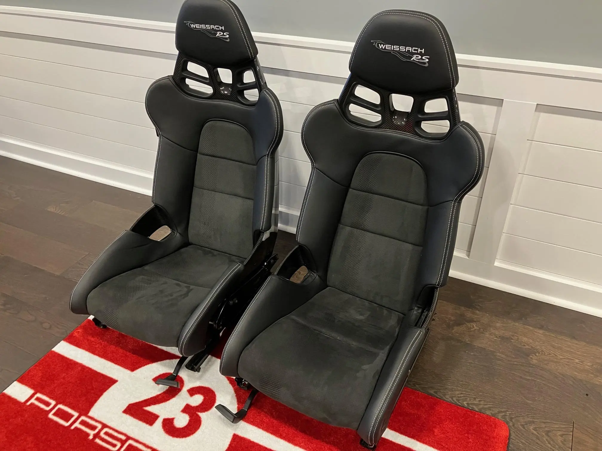 Porsche 991 Lightweight Bucket Seats - Image 16