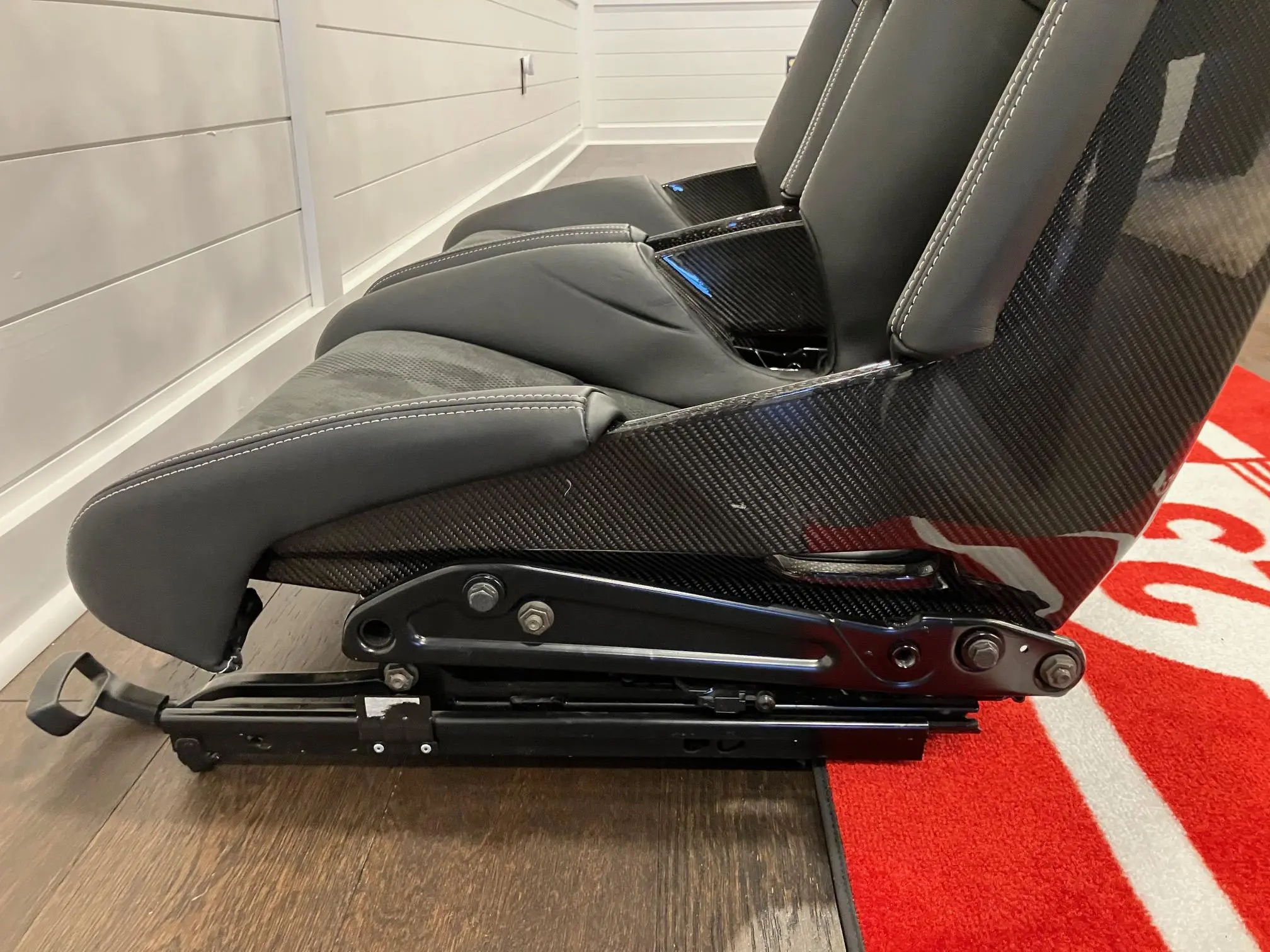 Porsche 991 Lightweight Bucket Seats - Image 29