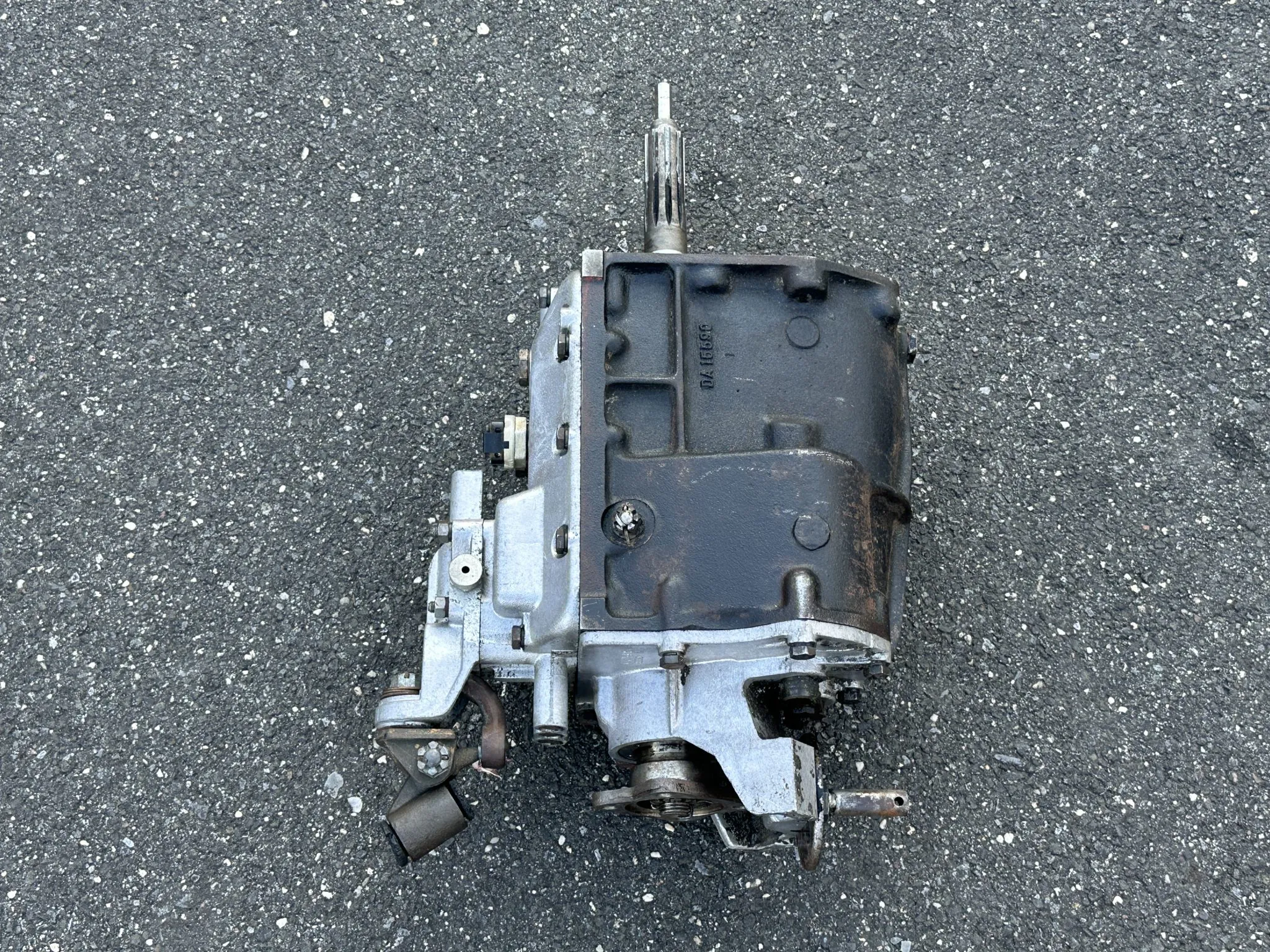 Jaguar XKE Series I 4-Speed Gearbox - Image 3