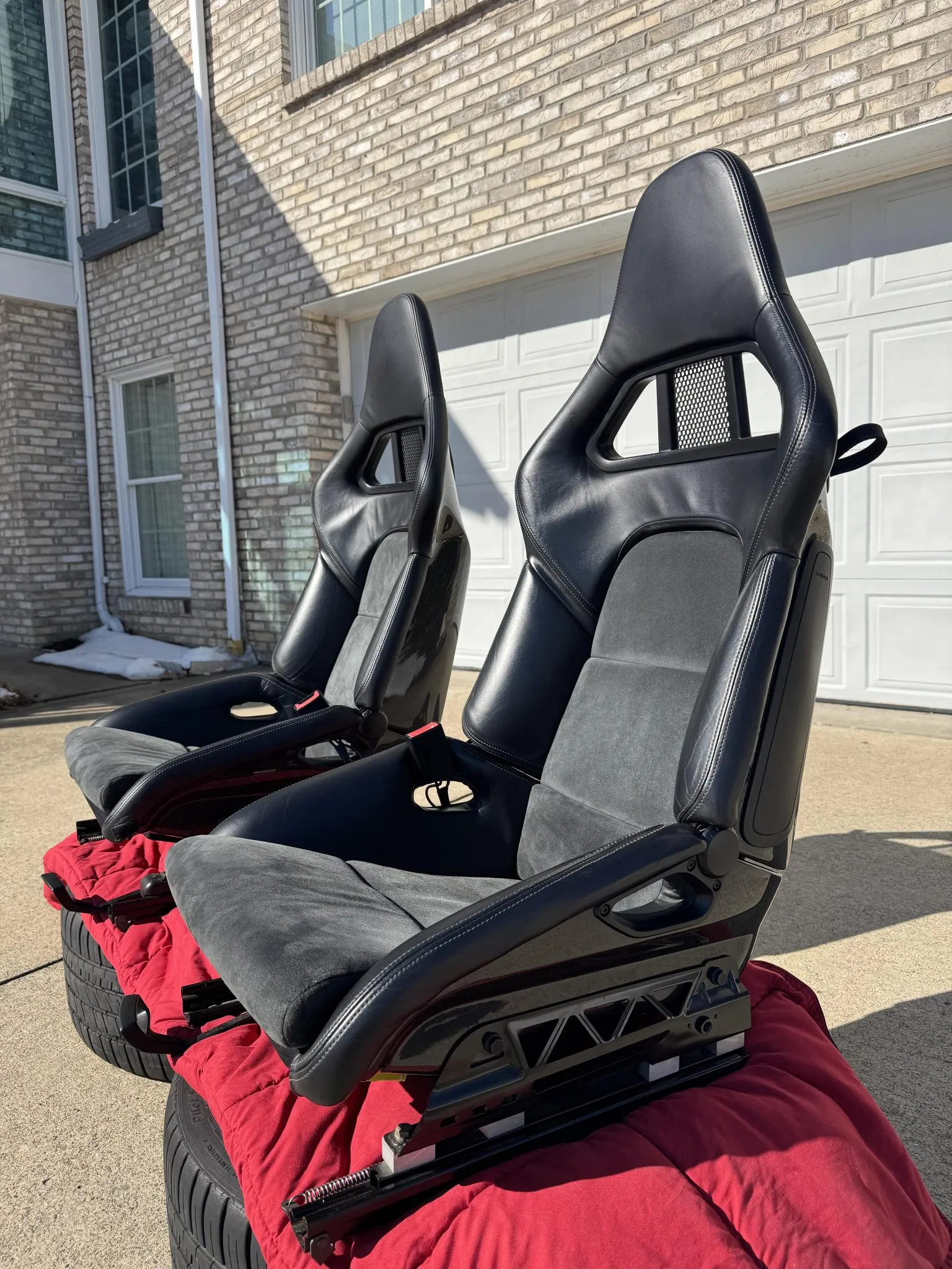 Porsche 997 Sport Bucket Seats - Image 13