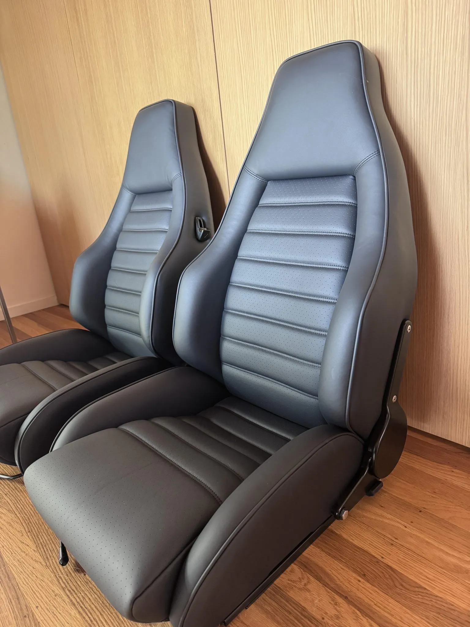 Recaro Sport Seats for Porsche 911 - Image 19