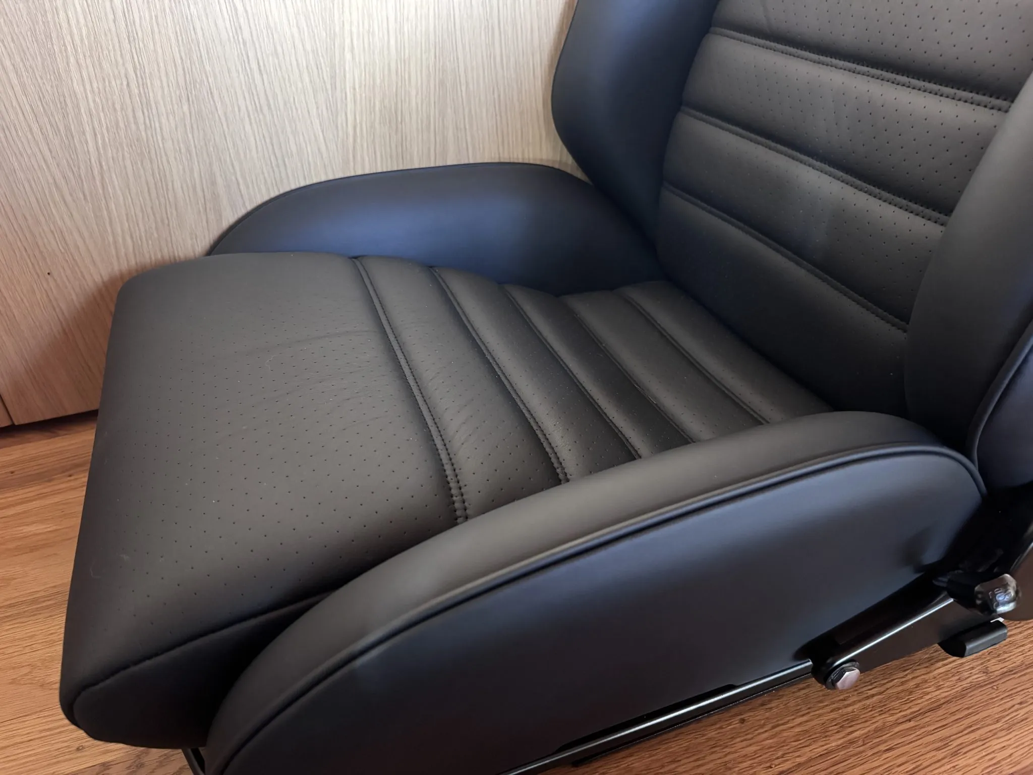 Recaro Sport Seats for Porsche 911 - Image 10