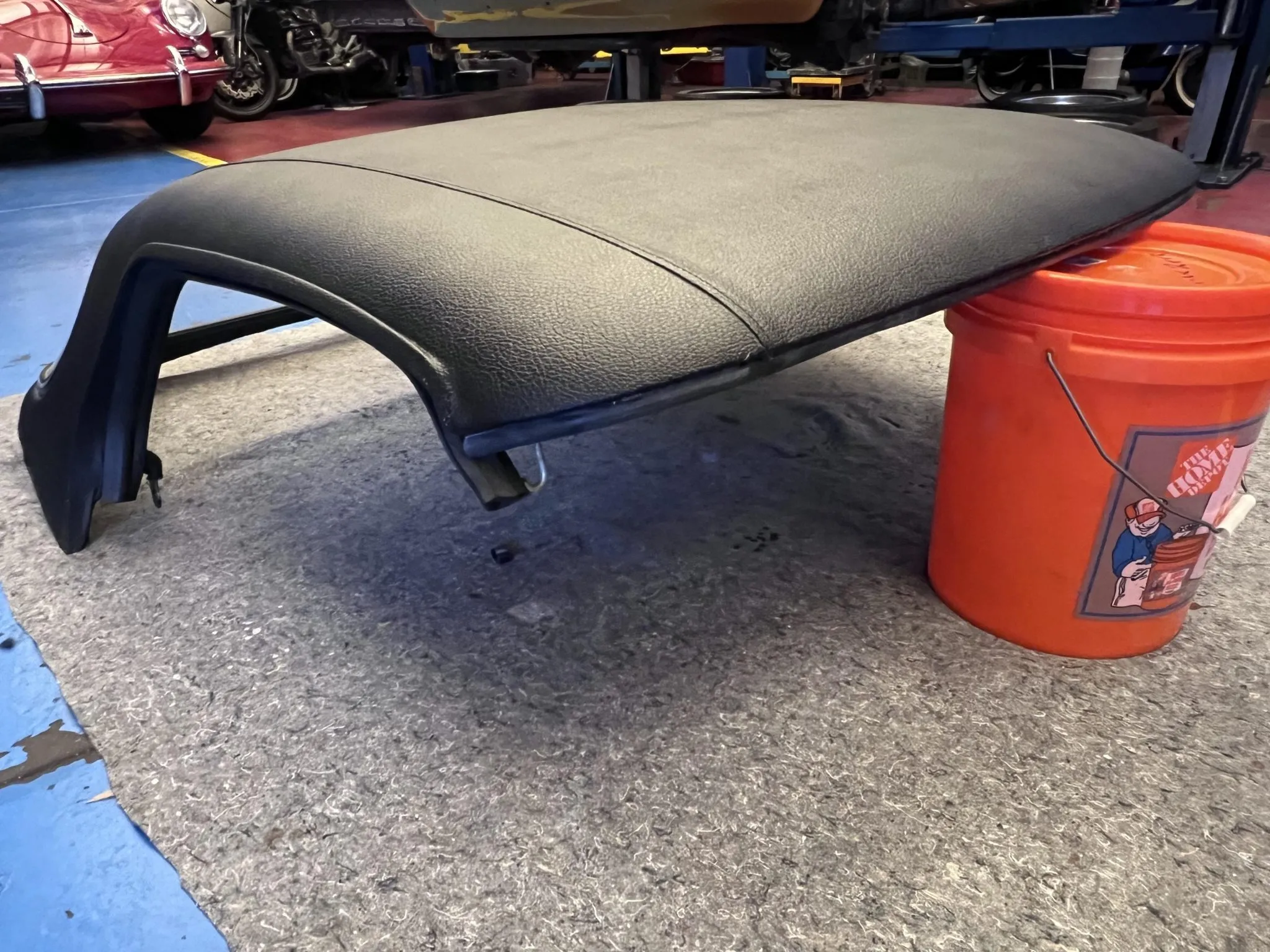 Parrish Plastics Jaguar E-Type Series III Removable Vinyl Hardtop - Image 19