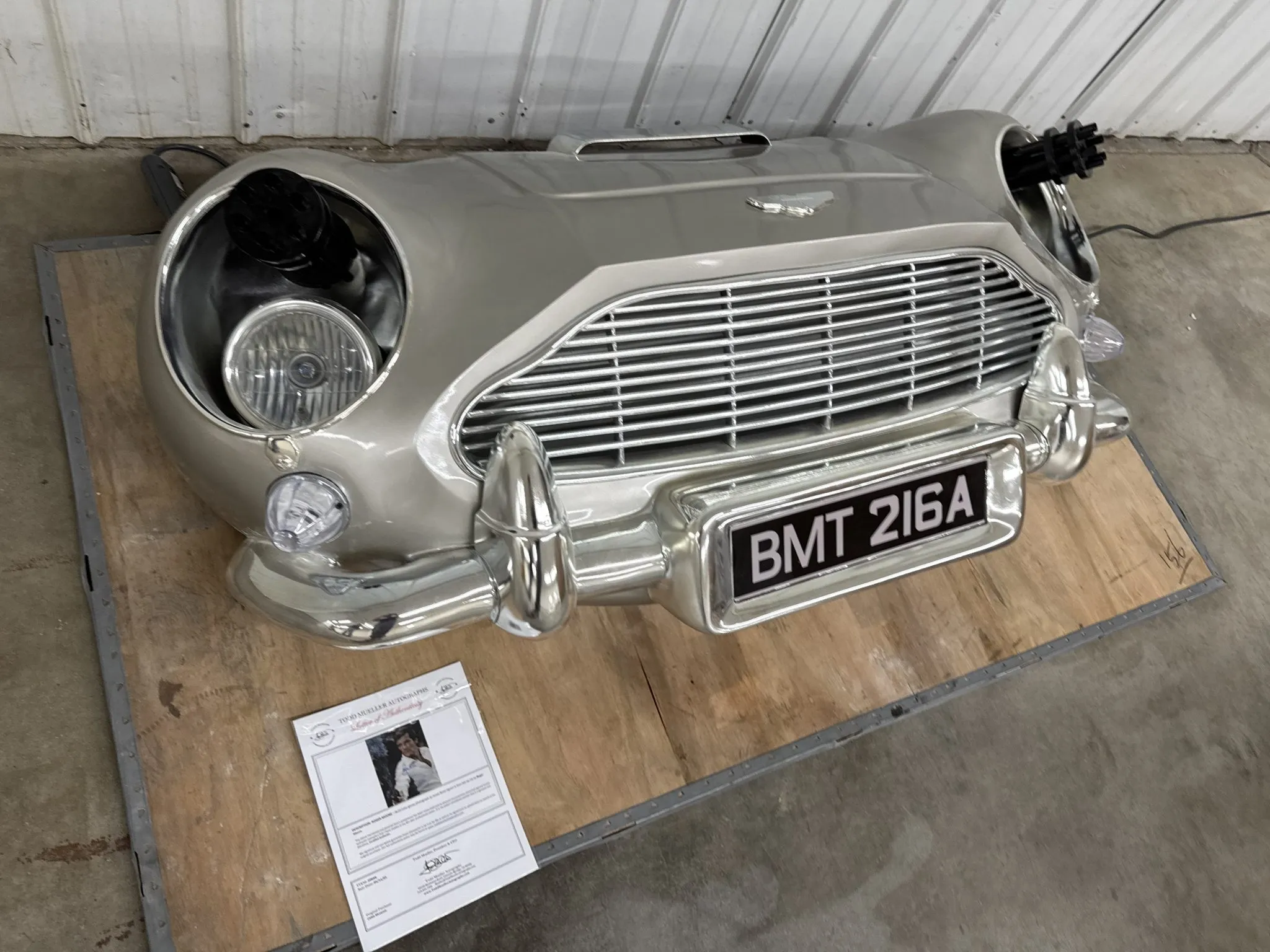 Aston Martin DB5-Style Bond Display - Image 6