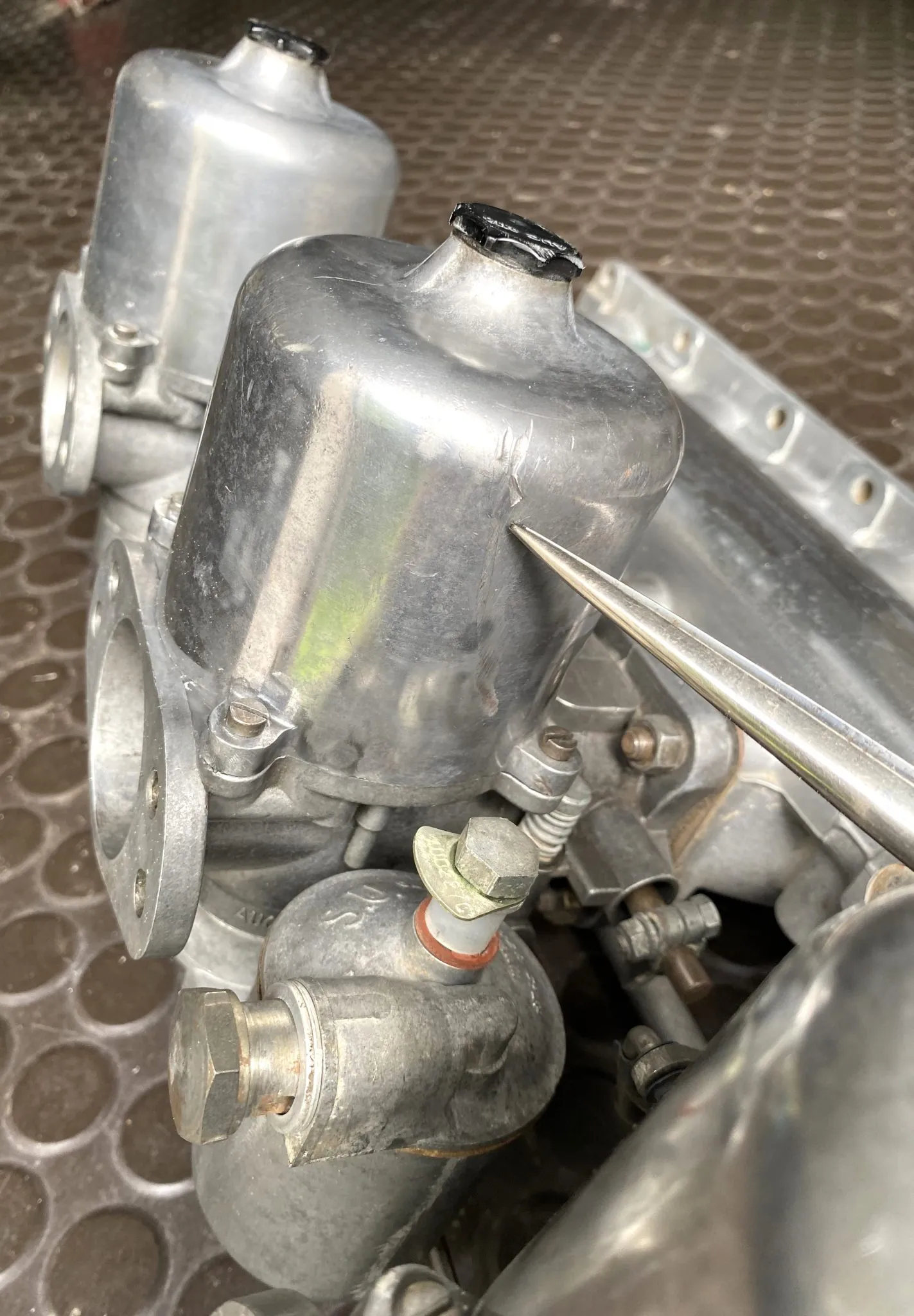 Three S.U. Carburetors and Intake Manifold for Jaguar - Image 3