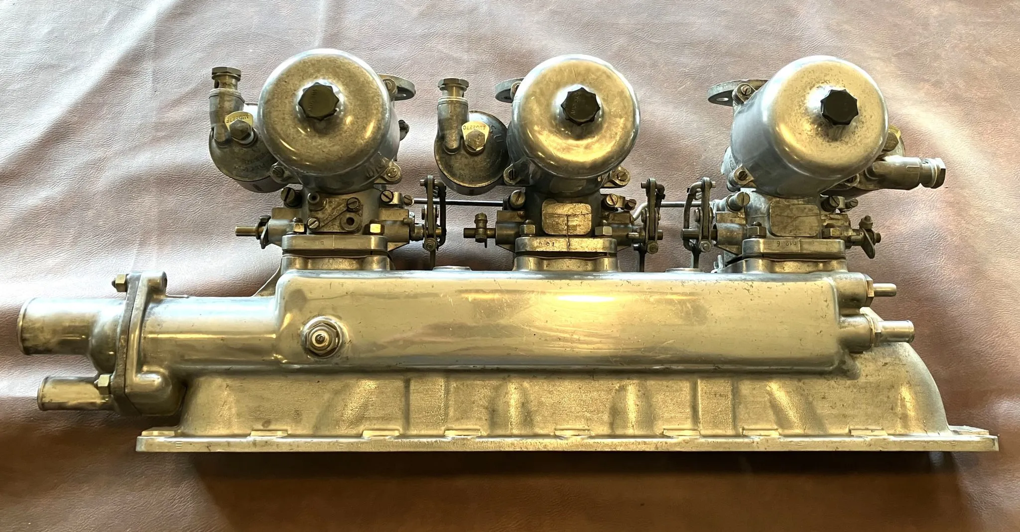 Three S.U. Carburetors and Intake Manifold for Jaguar - Image 11
