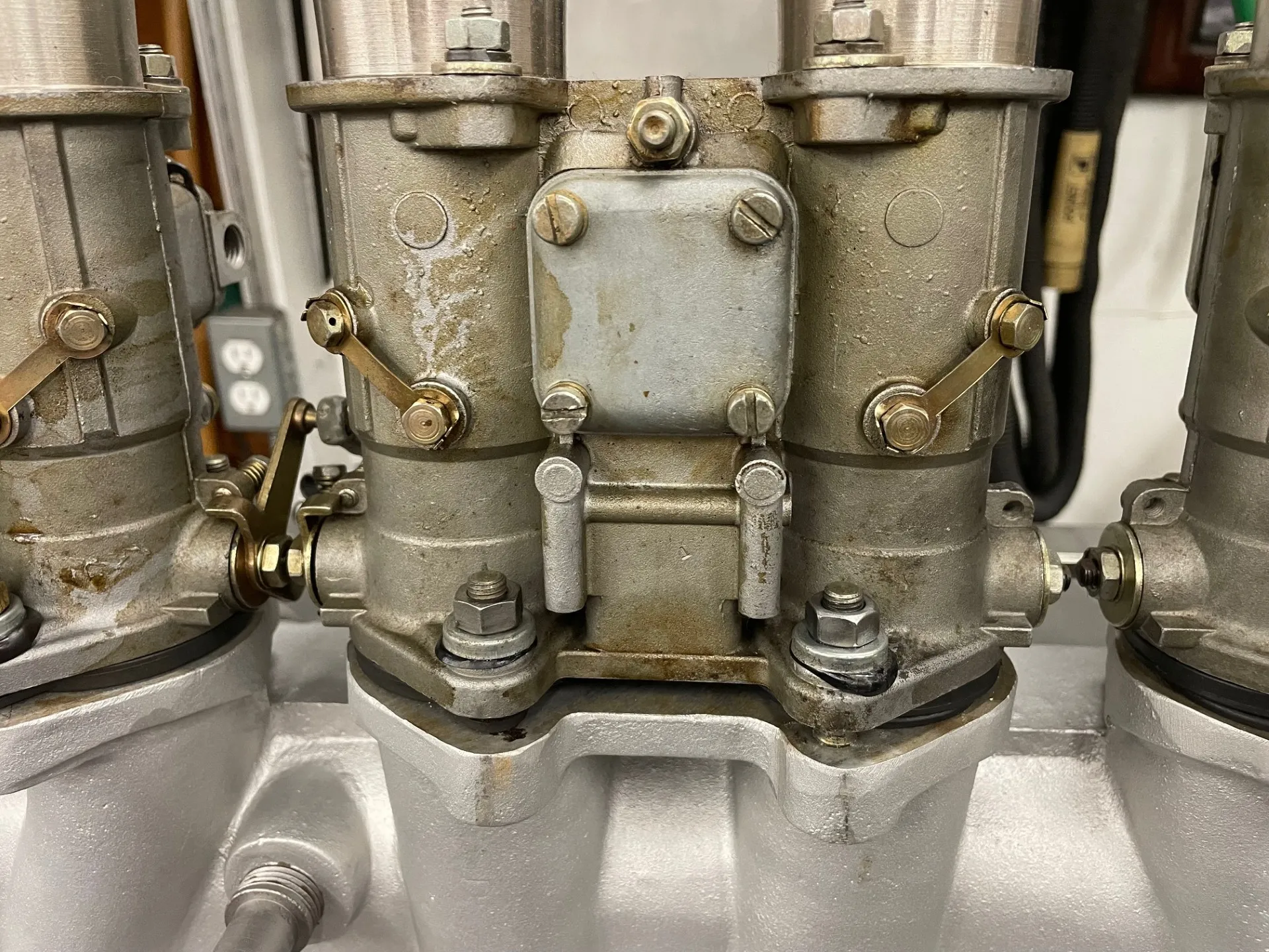 Three Weber 45 DCOE Carburetors and Warneford Intake Manifold for Jaguar - Image 8