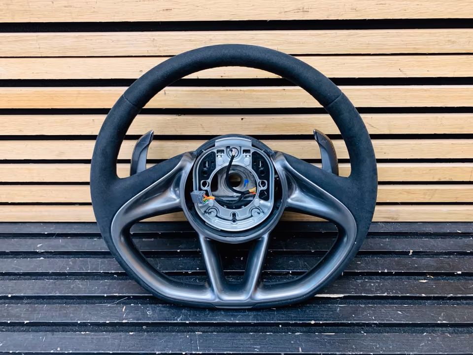 McLaren Elba Steering Wheel Alcantara 14NC087CP - Image 9