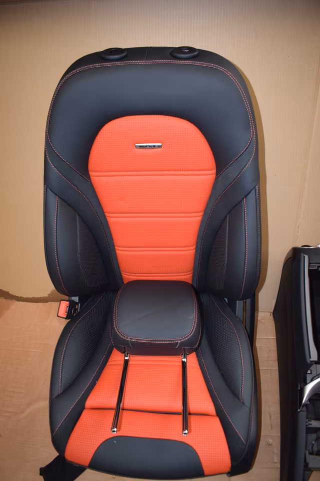 Mercedes X253 GLC Interior AMG Leather Seats - Image 9