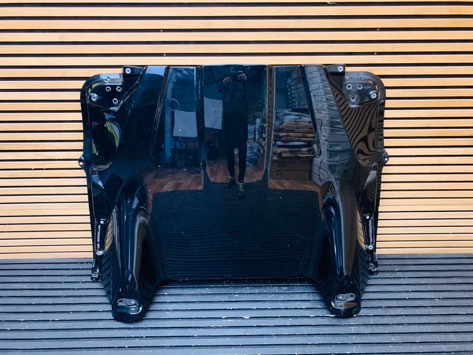 McLaren 720s Spider Tailgate 14AA049LP - Image 6