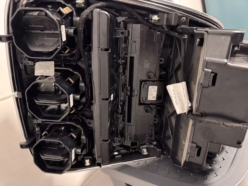 Mercedes Benz W205 center console with IWC Schaffenhausen C63 C43 - Image 6