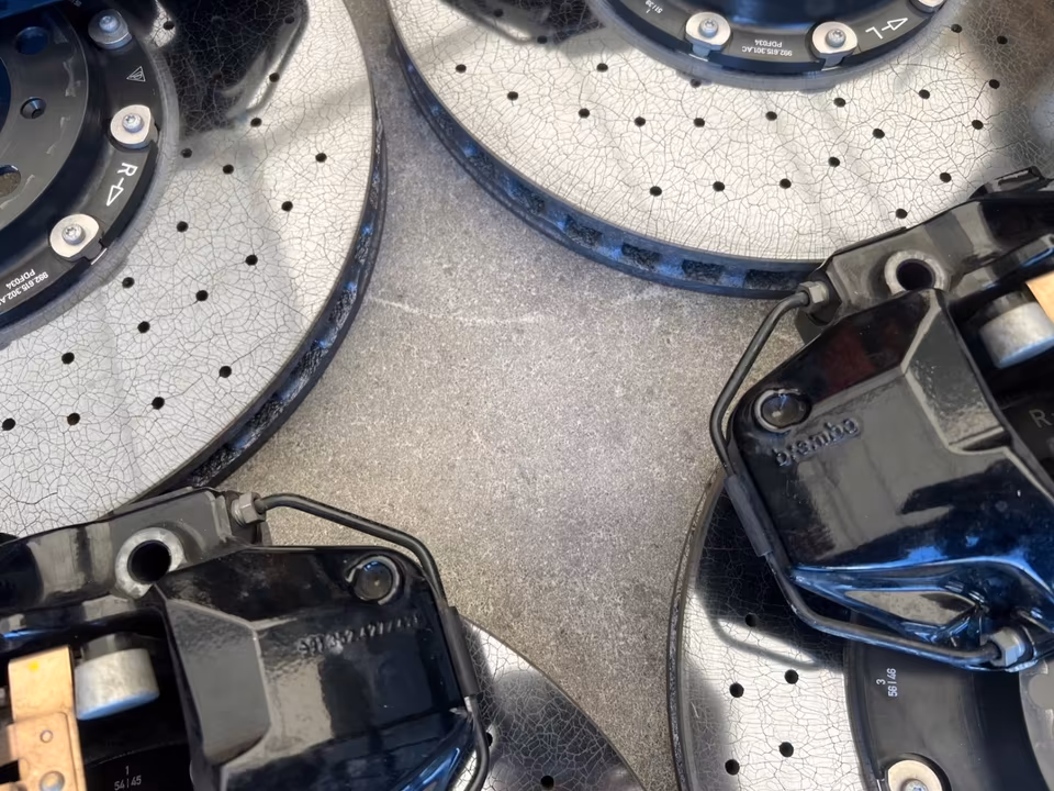 PORSCHE 911/ 992 TURBO S CERAMIC CERAMIC BRAKE SYSTEM BRAKE NEW - Image 8