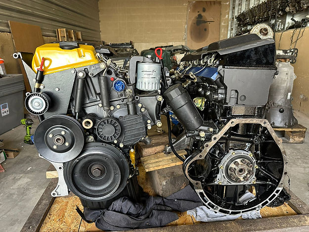 Mercedes-Benz OM605 Turbo Diesel Engine - Image 7
