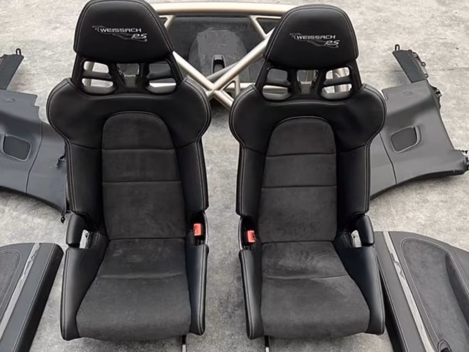 Porsche 911 bucket seats Weissach RS Carbon seats 997/991
