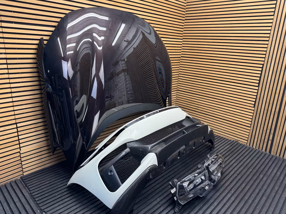 Ferrari Purosangue bonnet bumper headlight - Image 8