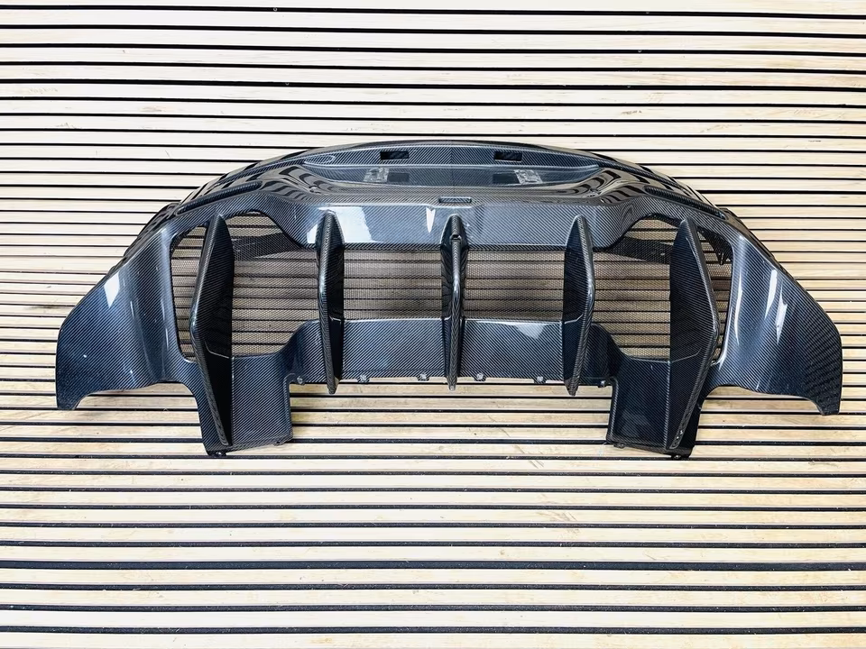 McLaren 600LT diffuser carbon headlight sill splitter - Image 13