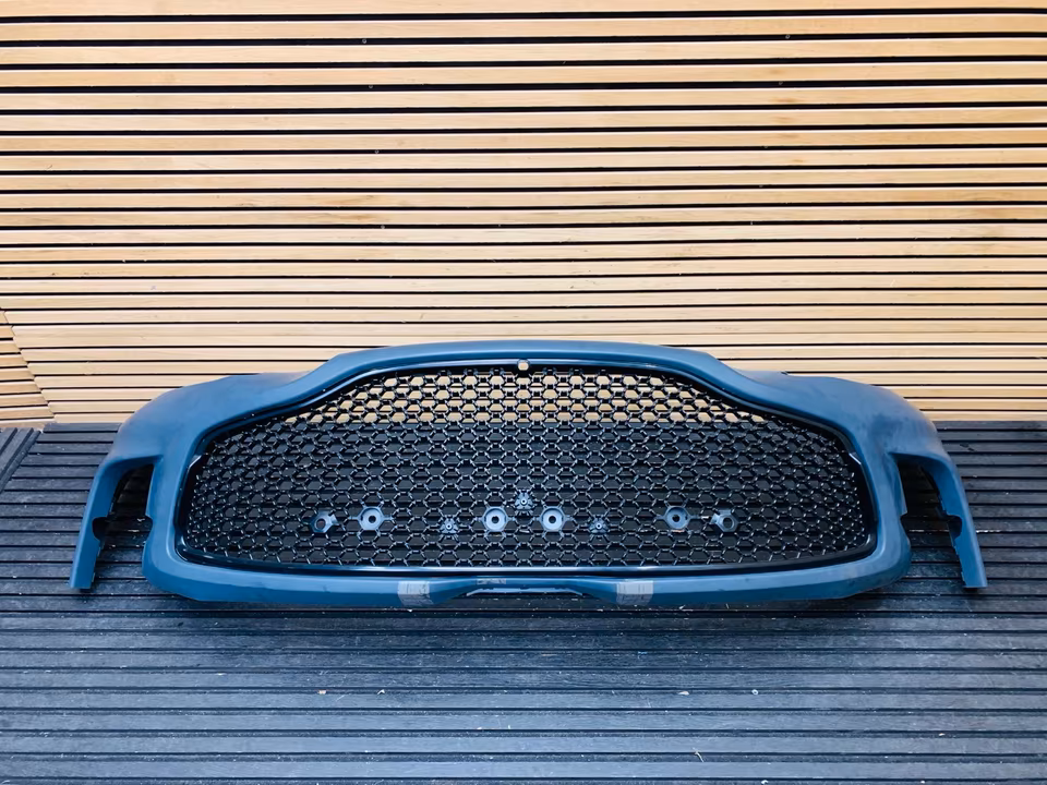 Aston Martin DBX 707 S Front Bumper, Brand New - Image 4