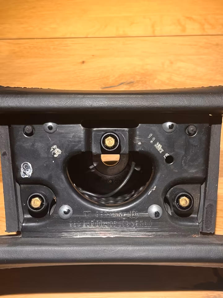 Porsche 911 / 964 RS original steering wheel - Image 3