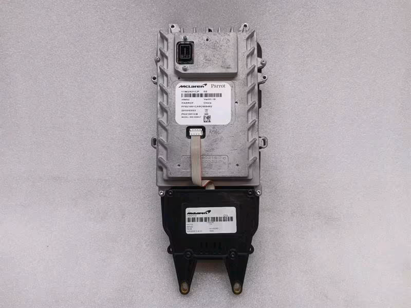 McLaren 650S Spider 14-17 Navigation Display - Image 3