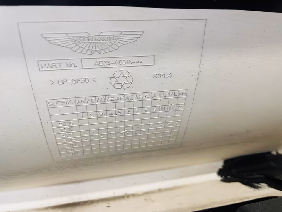 Aston Martin Vantage tailgate AD2340616 - Image 3