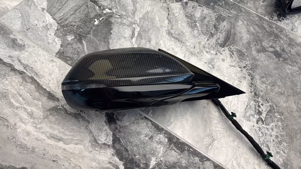 LAMBORGHINI URUS EXTERIOR MIRRORS CARBON 15 PIN CAMERA - Image 9