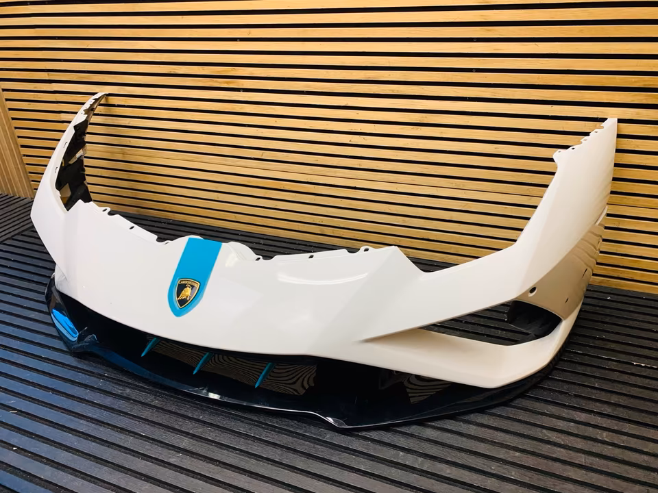 Lamborghini Huracan Evo RWD Bumper Bianco Icarus - Image 15