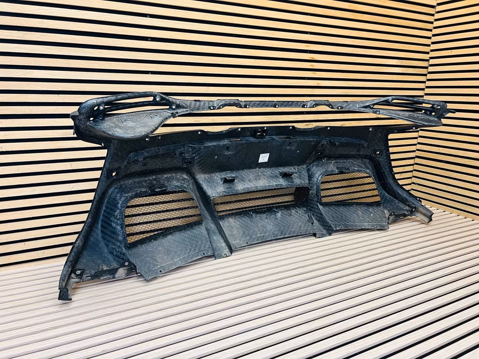 Mclaren 675LT rear bumper carbon 11A9898RP 02 Q2 - Image 6