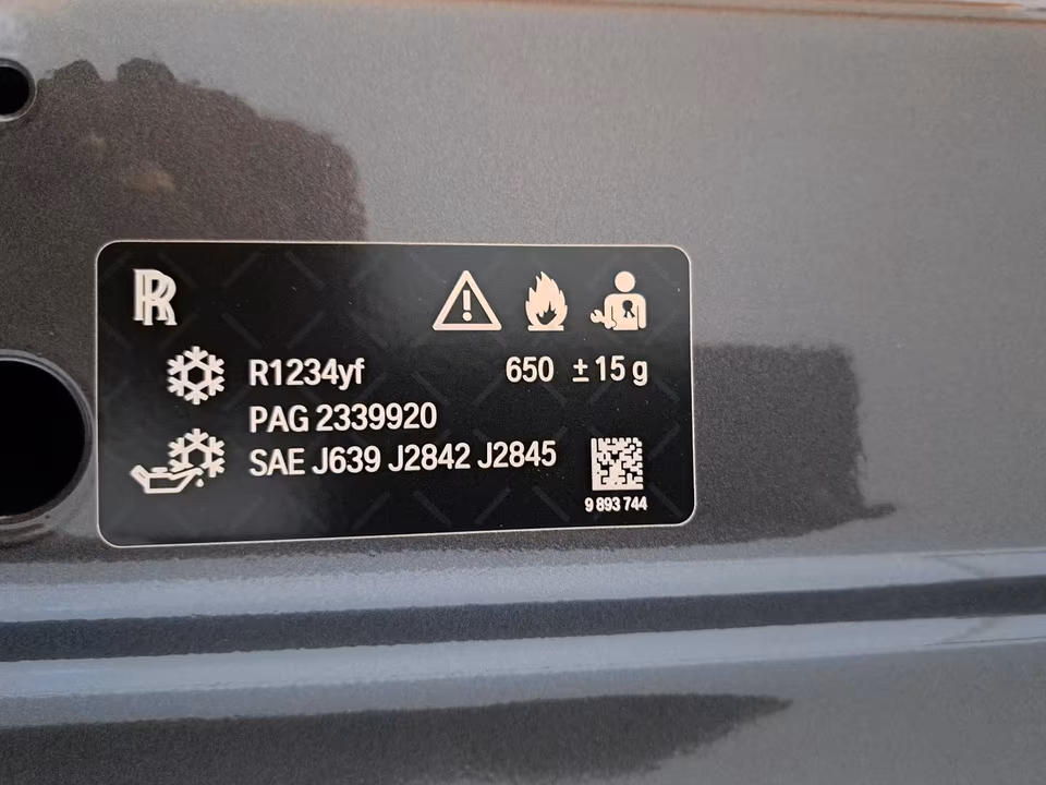 ORIGINAL ROLLS ROYCE CULLINAN Hood Bonnet Hood NEW - Image 2