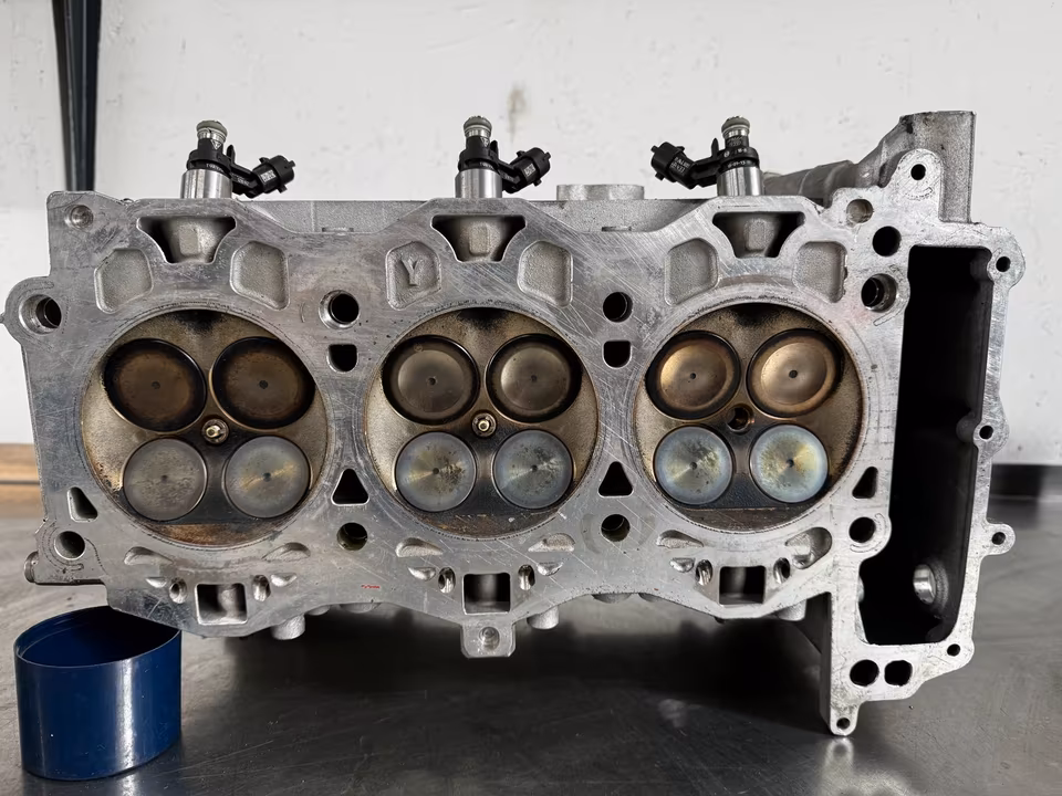 Porsche 991 GT3 MK2 4.0 Cylinder Head 4-6 9A110401296 - Image 4