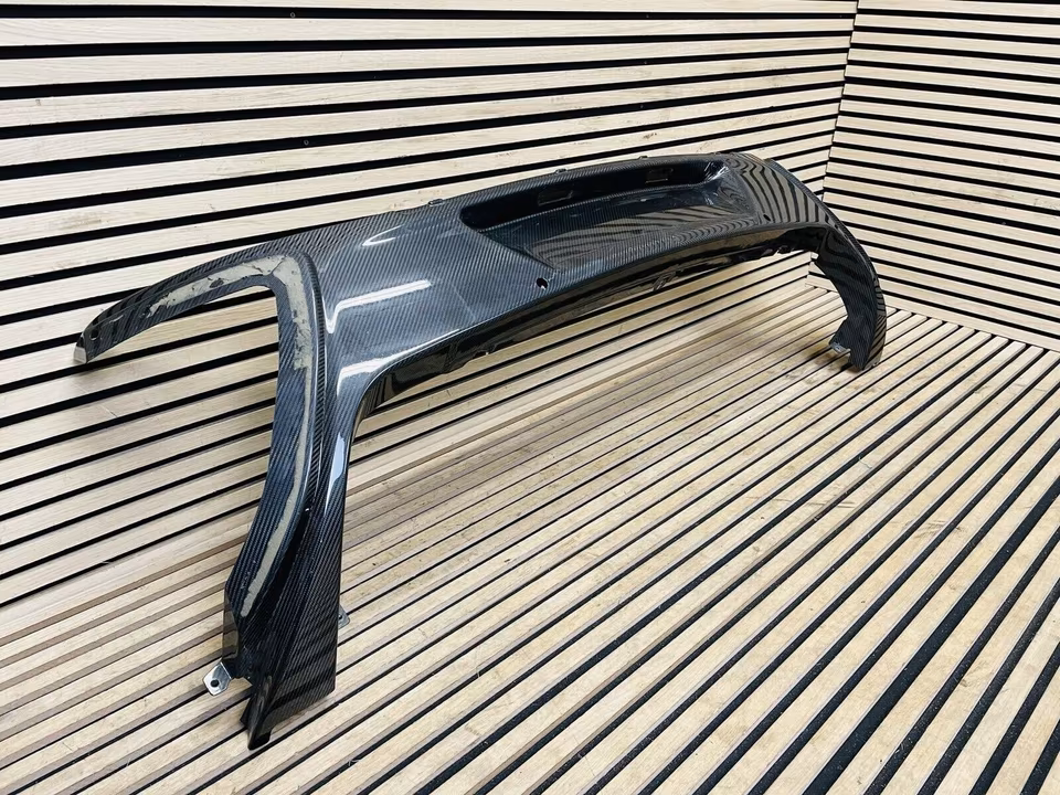McLaren 650s rear bumper carbon 11A7741CP.02 - Image 10
