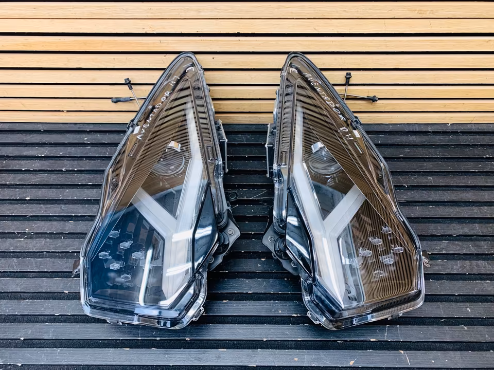 Lamborghini Aventador Headlights Left Right 471941003G 004G