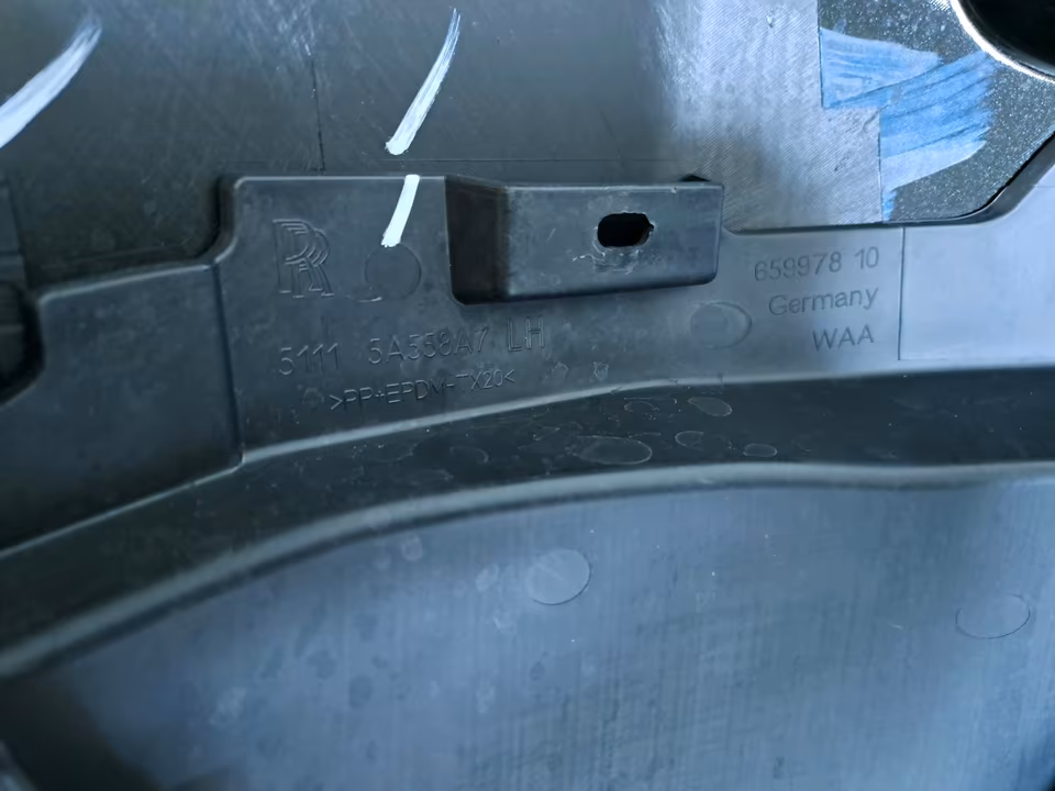 Genuine ROLLS-ROYCE CULLINAN Facelift Front Bumper Bumper - Image 7