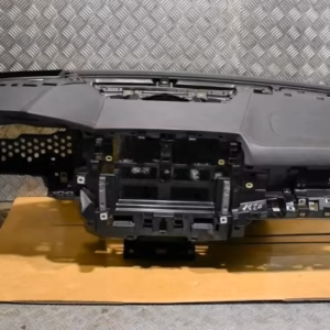 LAMBORGHINI URUS DASHBOARD