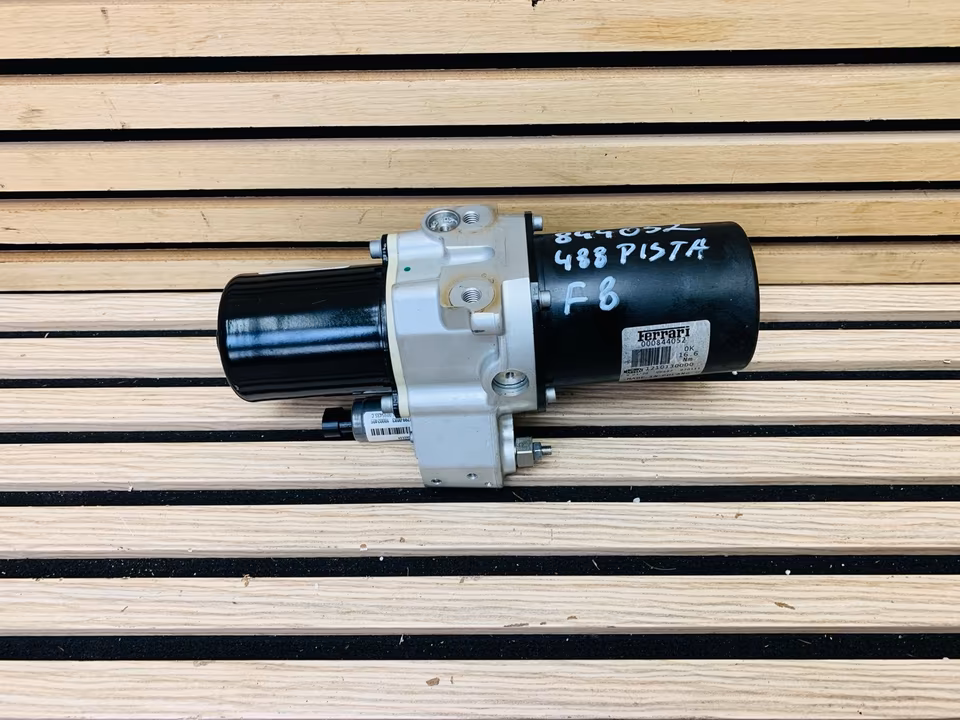 Ferrari F8 Sf90 488 Lifting Pump Pump 844052