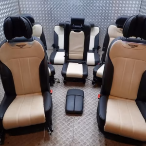 BENTLEY BENTAYGA LEATHER SEATS, HEATED AND VENTILATED SEATS 7