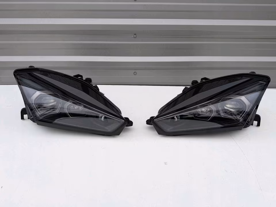 LAMBORGHINI REVUELTO HEADLIGHTS SET NEW