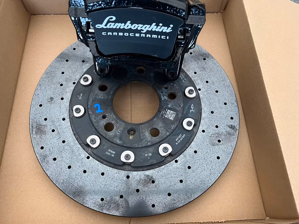 Lamborghini Urus ceramic  brake system brake discs - Image 8