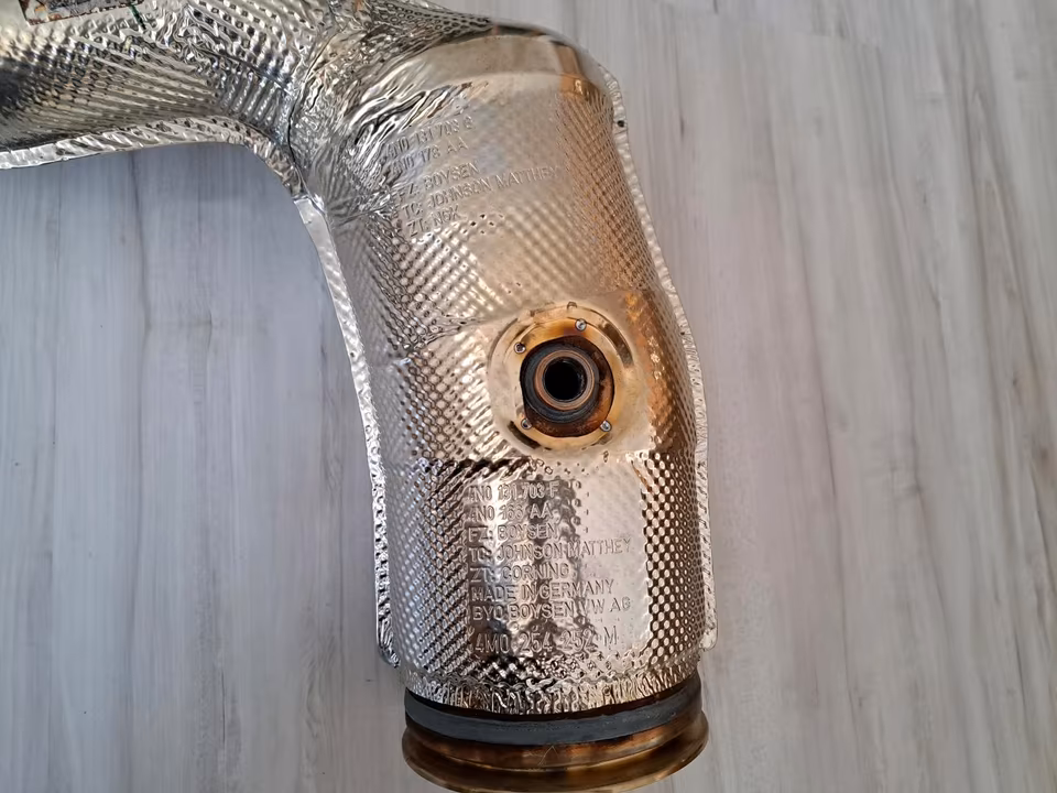 Lamborghini Urus Catalytic Converter Right Left 4M0254252M 4M0254202A - Image 6