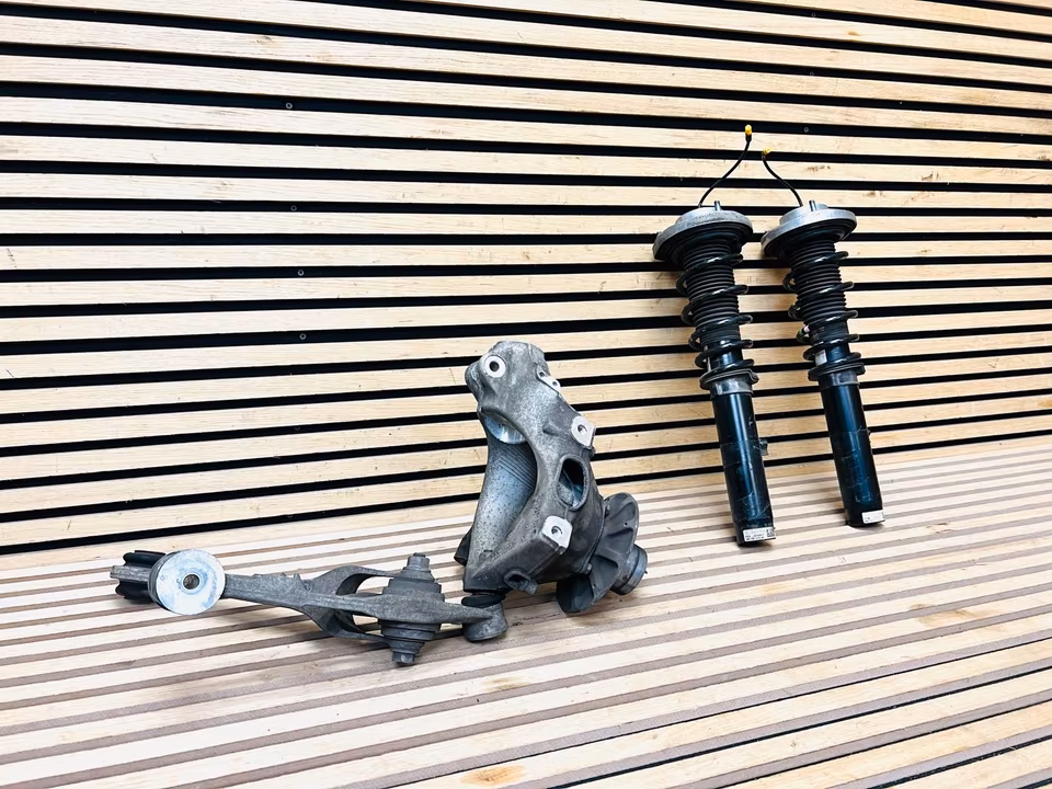 Porsche 991 GTS Control Arm Wheel Hub Front Rear Shock Absorber - Image 2