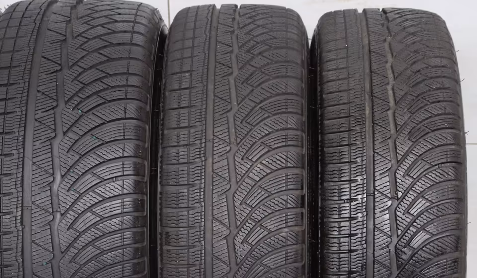 18 Inch Genuine Mercedes C43 C450 AMG W205 S205 C205 Winter Wheels - Image 3