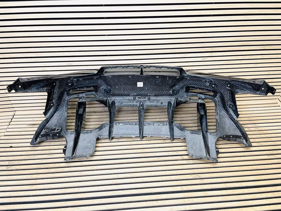 McLaren 600LT diffuser carbon headlight sill splitter - Image 9