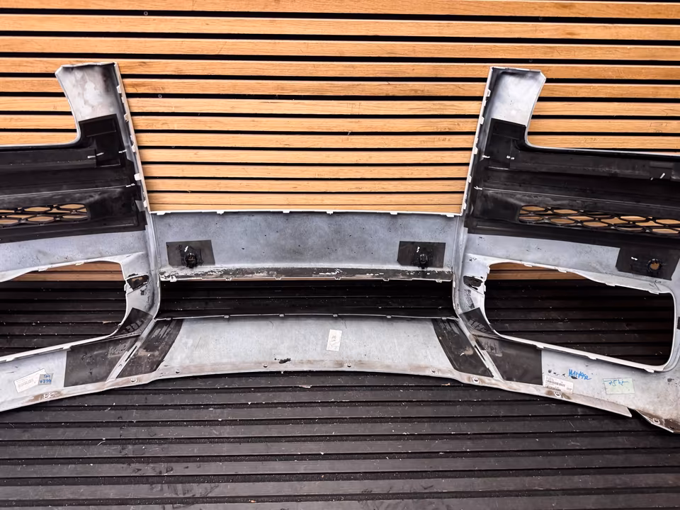 Rolls Royce Cullinan front bumper - Image 3