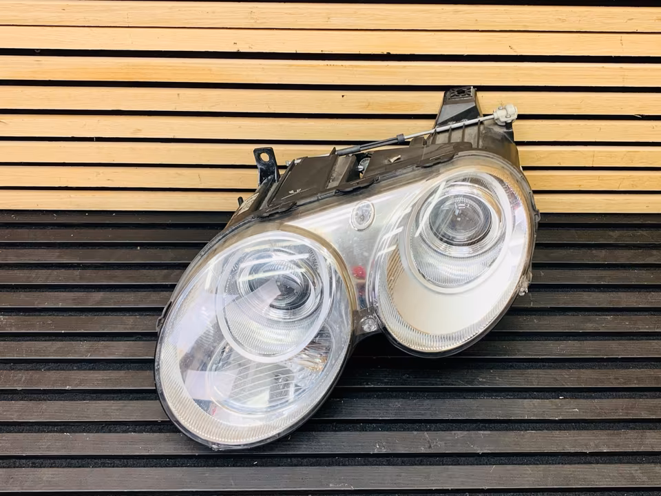Bentley GT GTC Headlight Left 3W1941015AB - Image 4