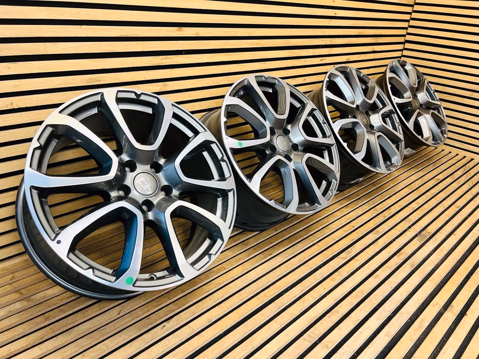 Maserati Levante Alloy Wheels Set 19 Inch 670047899 Nail New - Image 9