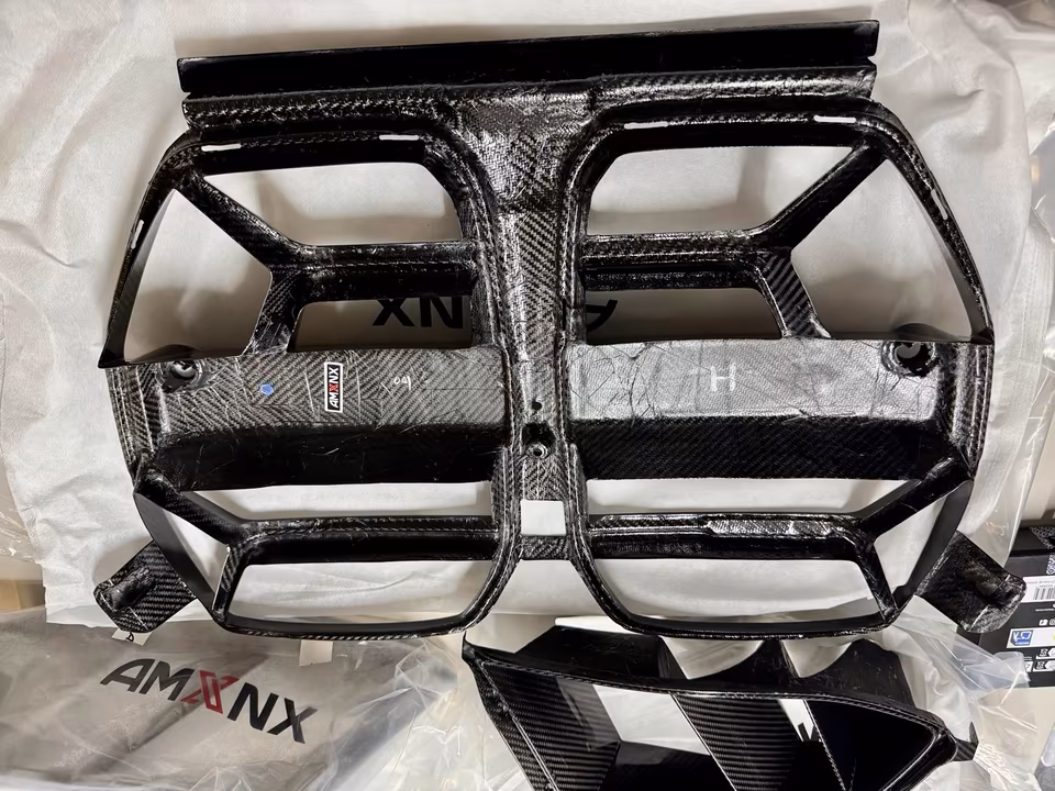 BMW M3 M4, G80, G82, G83 Carbon Cardioid, Grille and Lip, new orig. packaging - Image 7