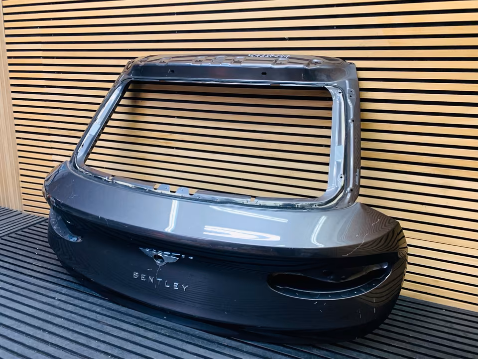 Bentley Bentayga Tailgate 36A827241 - Image 7